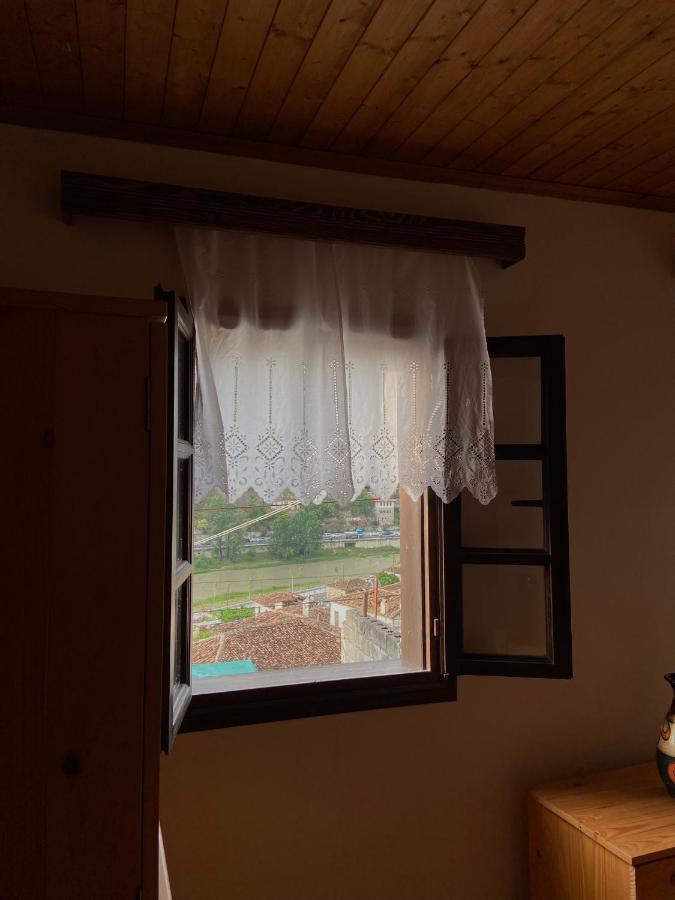 Teo'S Guest House Berat Extérieur photo